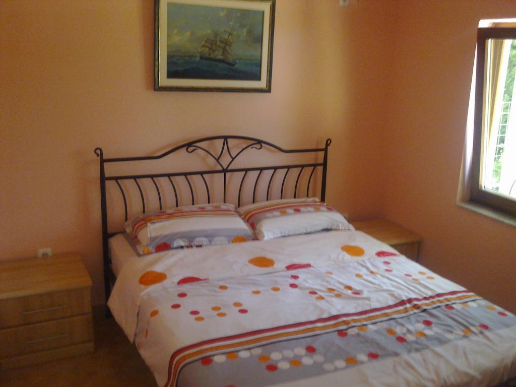 Holiday House Villa Neda Utjeha Habitación foto